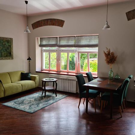 Apartament W Starej Szkole Apartment Srebrna Gora Bagian luar foto