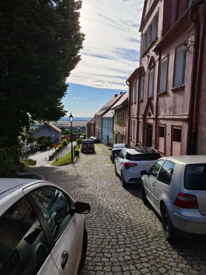 Apartament W Starej Szkole Apartment Srebrna Gora Bagian luar foto
