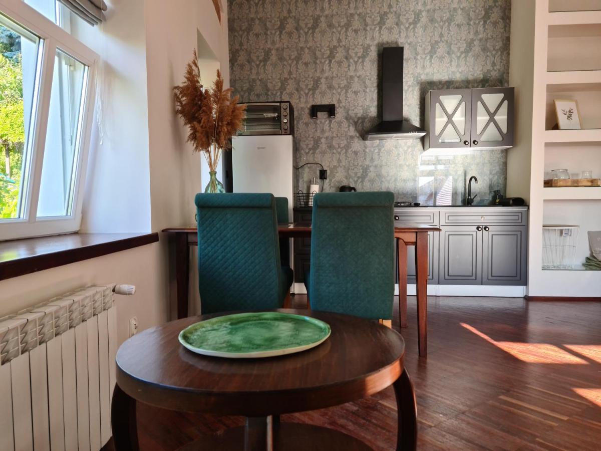 Apartament W Starej Szkole Apartment Srebrna Gora Bagian luar foto